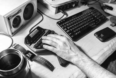 英超|能拦住“枪手”的只有“蓝军”，十人切尔西1：1阿森纳